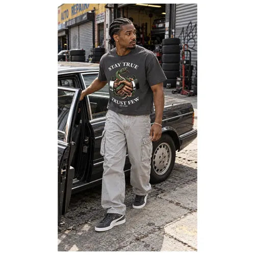 STAY TRUE TRUST FEW Mens Crop Tee