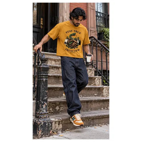 STAY TRUE TRUST FEW Mens Crop Tee